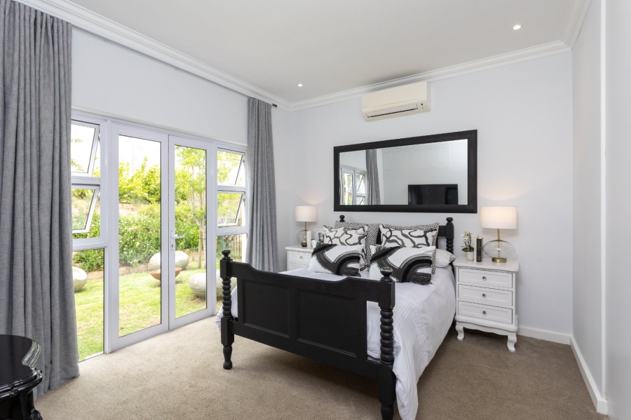 4 Bedroom Property for Sale in Val De Vie Estate Western Cape